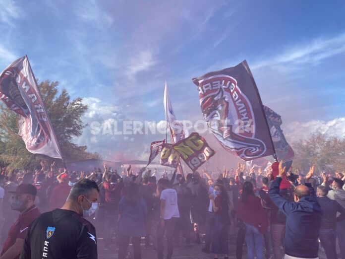 Salernitana-Tifosi-MaryRosy