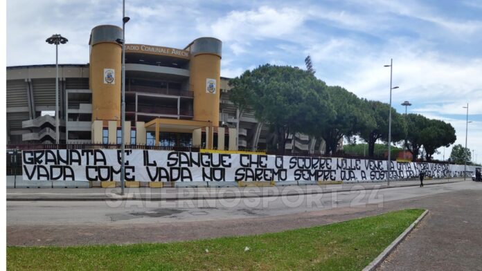 striscione salernitana empoli arechi