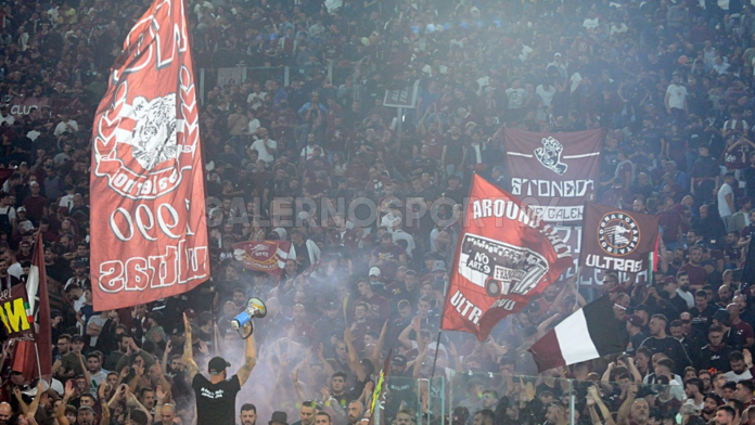 salernitana-tifosi-serie-a-spettatori