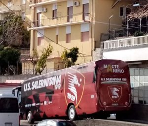 salernitana-bus