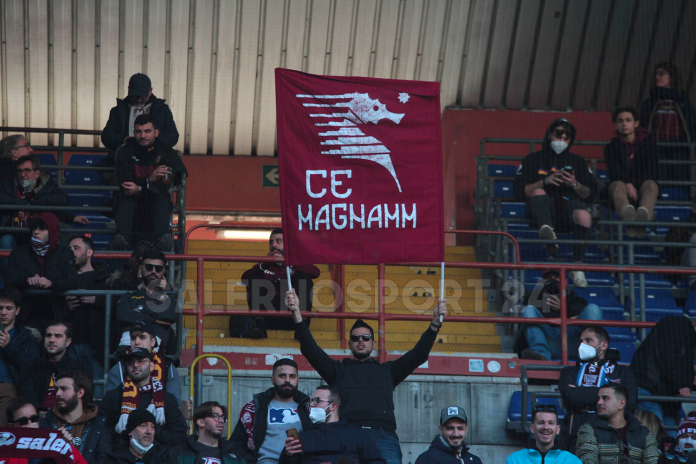 genoa-salernitana-tifosi-ultras