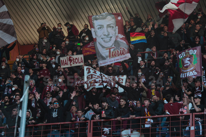 Genoa-Salernitana-ultras-tifosi