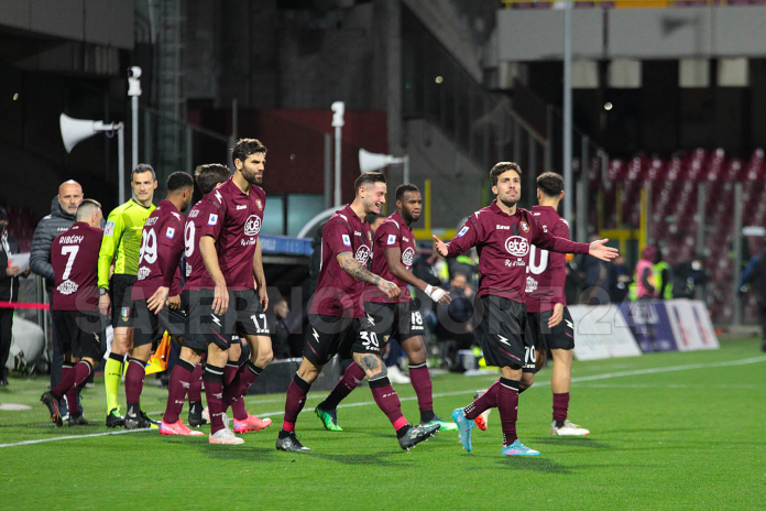 salernitana-spezia-verdi-squadra