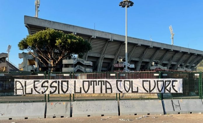 striscione-alessio-viviani