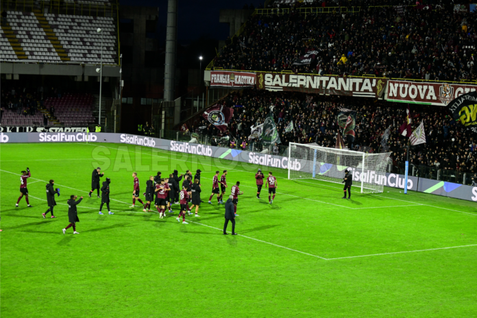 salernitana-lazio-tifosi